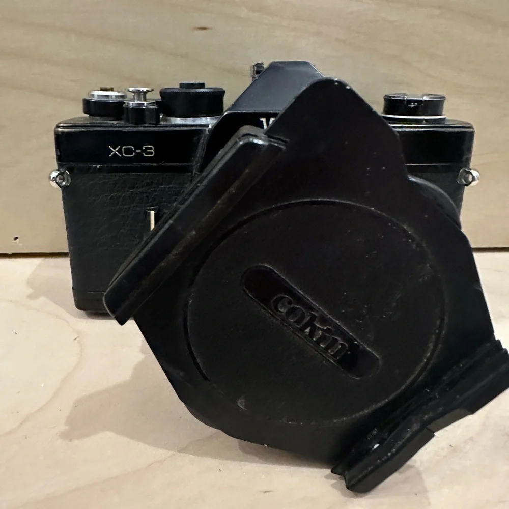 Vivitar XC-3 35mm Film Camera with 50mm F/1.8 & 135mm Lens Untested With Filter